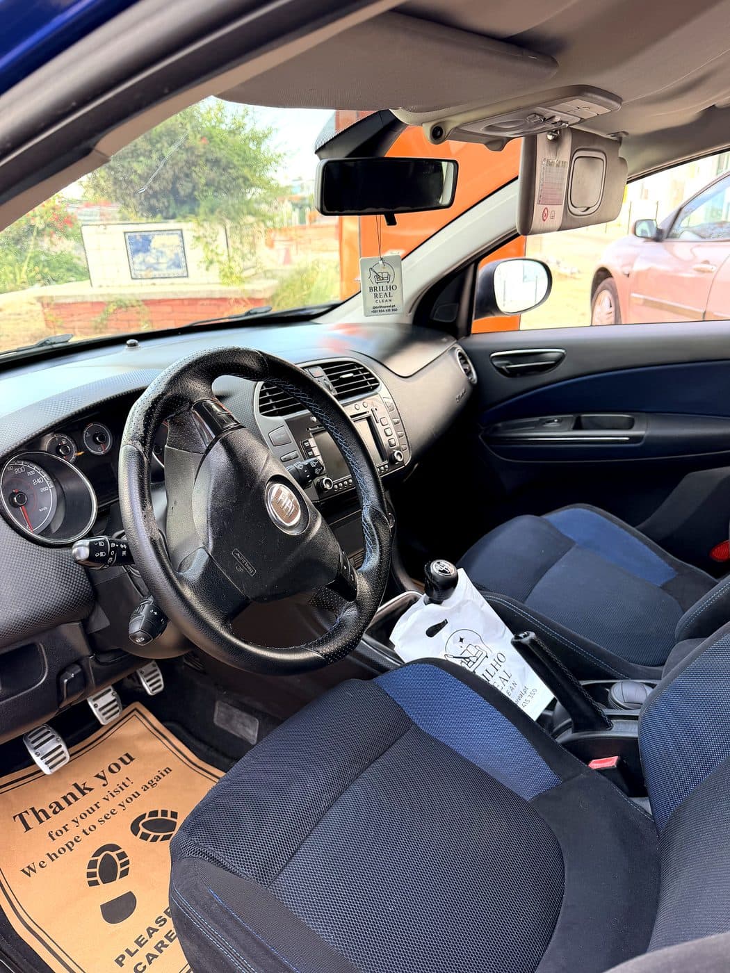 Interior automóvel — Detalhe completo